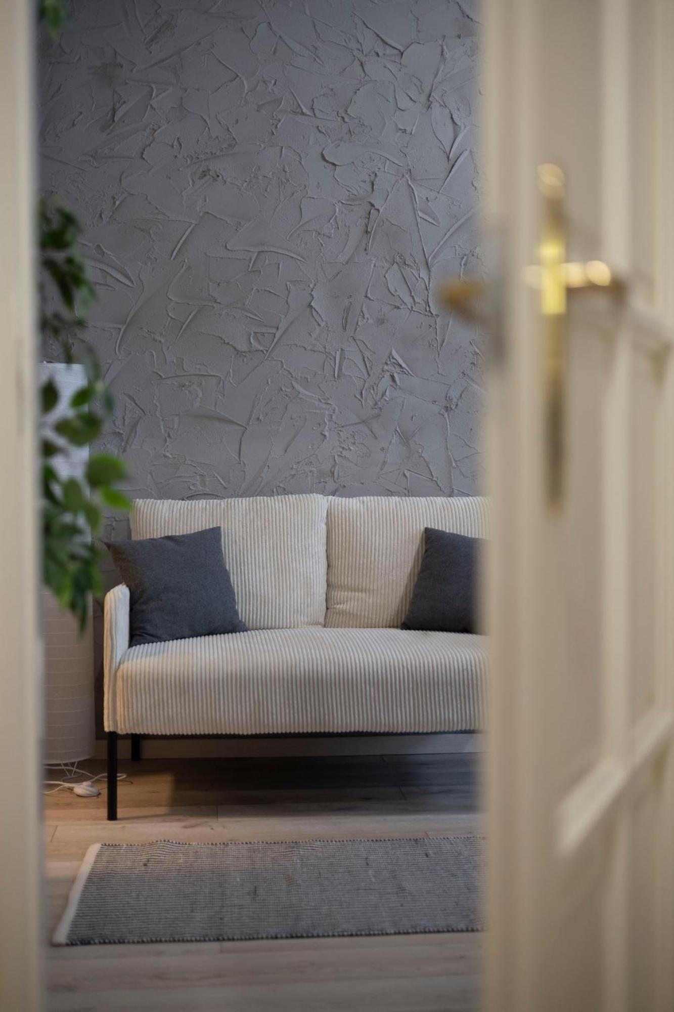 Ferienwohnung Hidden Gem With Terrace On The Andrassy Fashion Road Budapest Exterior foto
